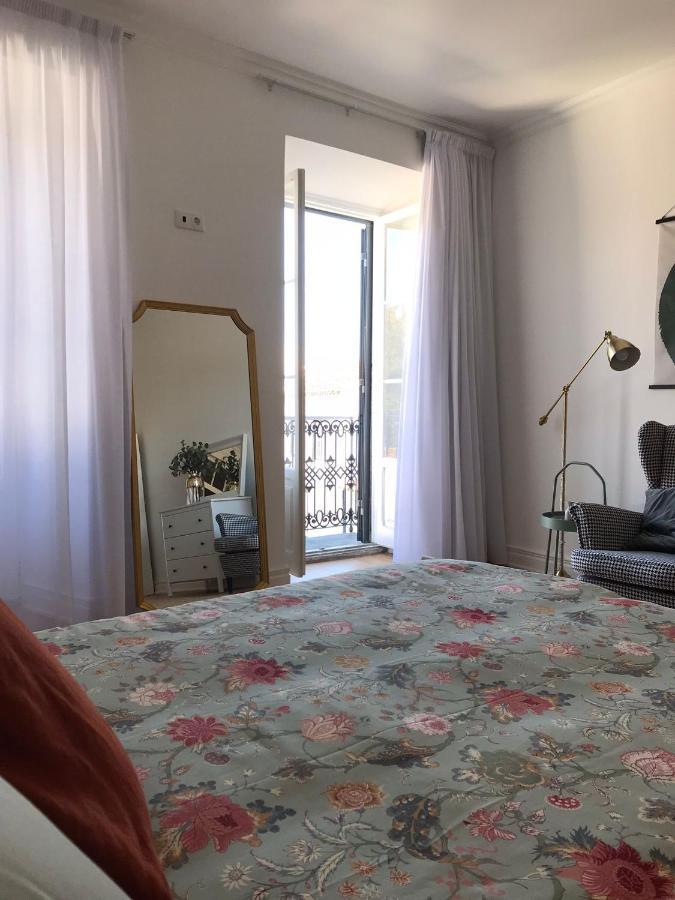 Santo Cristo Apartments Понта Делгада Екстериор снимка